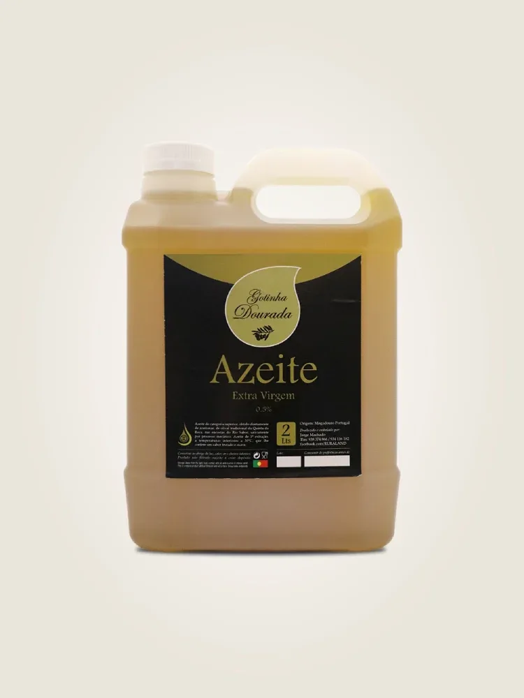 Azeite virgem extra de Trás-os-Montes,fruto de oliveiras centenárias que contam histórias de gerações. Produzido de forma artesanal,este azeite preserva a essência da terra transmontana: puro,intenso e genuíno.